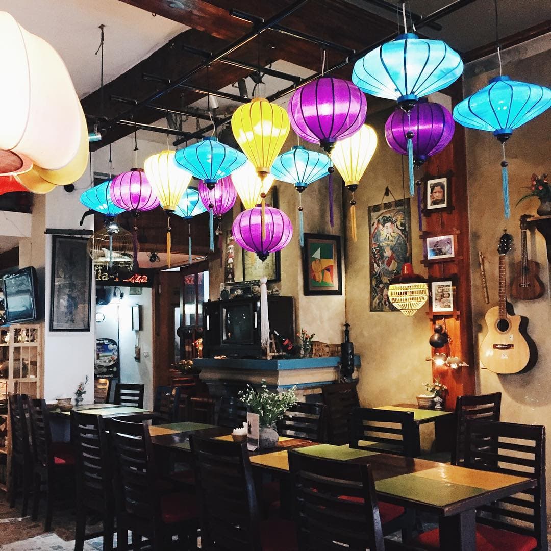 Lồng Đèn Trang Trí Nhà Hàng Cafe - Đèn Lồng Vải Hội An