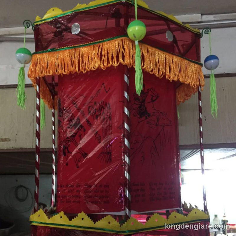 Lồng đèn kéo quân khung gỗ