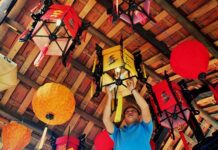 ĐÈN LỒNG BẰNG GỖ Đèn lồng bằng gỗ